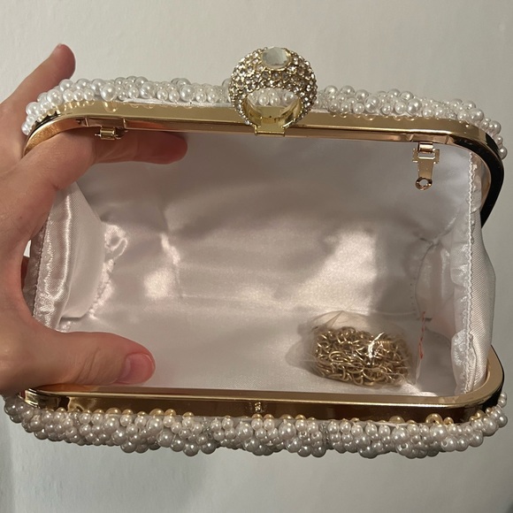Wedding clutch, never used. - Picture 4 of 4